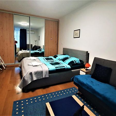 Gaj Apartment - Air Condition, Free Parking Krakau Buitenkant foto