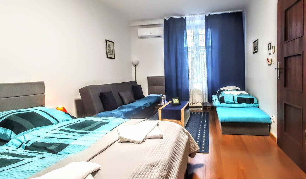 Gaj Apartment - Air Condition, Free Parking Krakau Buitenkant foto
